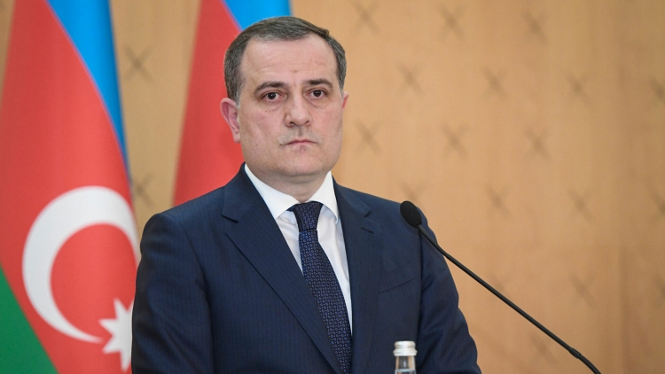“Azərbaycan üçtərəfli bəyanatlara tam əməl etmək mövqeyindədir” -