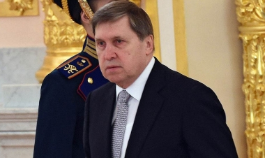 Putinin Uşakovu hədələyir: “Burnunuzu soxmayın”