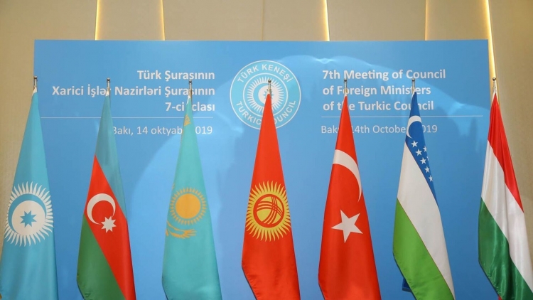 Turanın ayaq səsləri