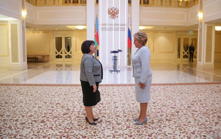 Rusiya yenə Gəncəni seçib?
